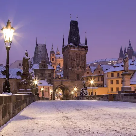 Lesser Town Beauty Near Charles Bridge #16 Πράγα